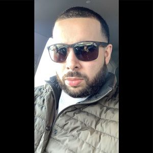 Meet your Posher, Tom